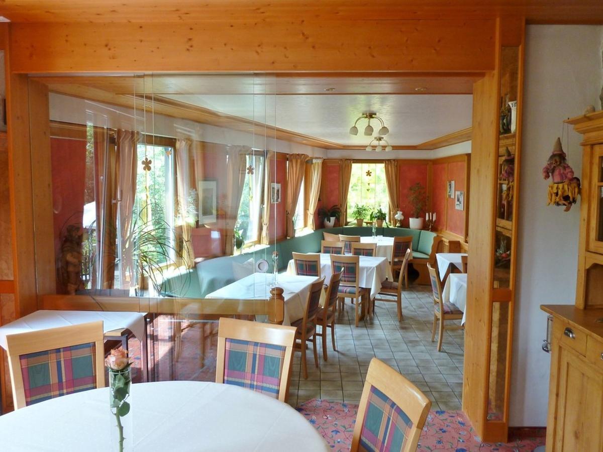 Landgasthof-Hotel-Roessle Oberprechtal Luaran gambar